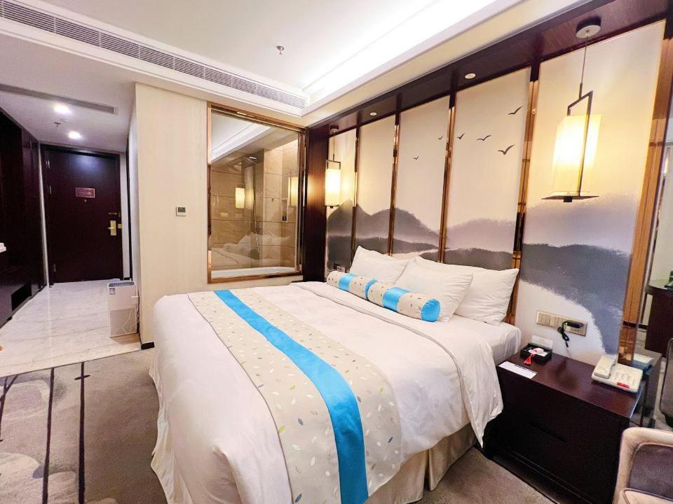 Menshine Gloria Plaza Hotel Shantou Exterior photo